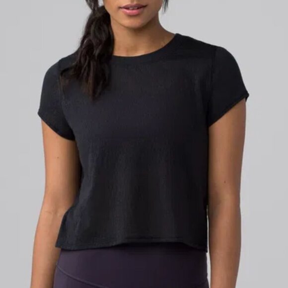 Lululemon Hint of Sheer Tee Cropped Top Black - Picture 1 of 10